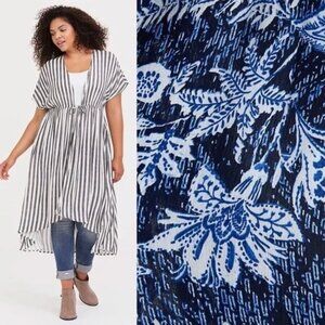 Torrid Kimono Coverup Blue Floral